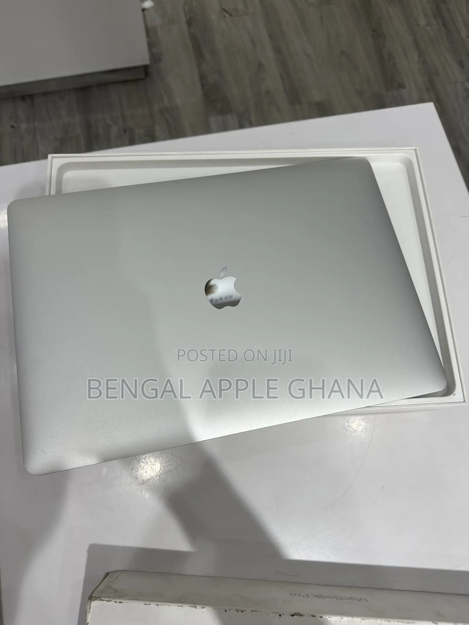 Laptop Apple MacBook Pro 2019 16GB Intel Core i9 SSD 1T