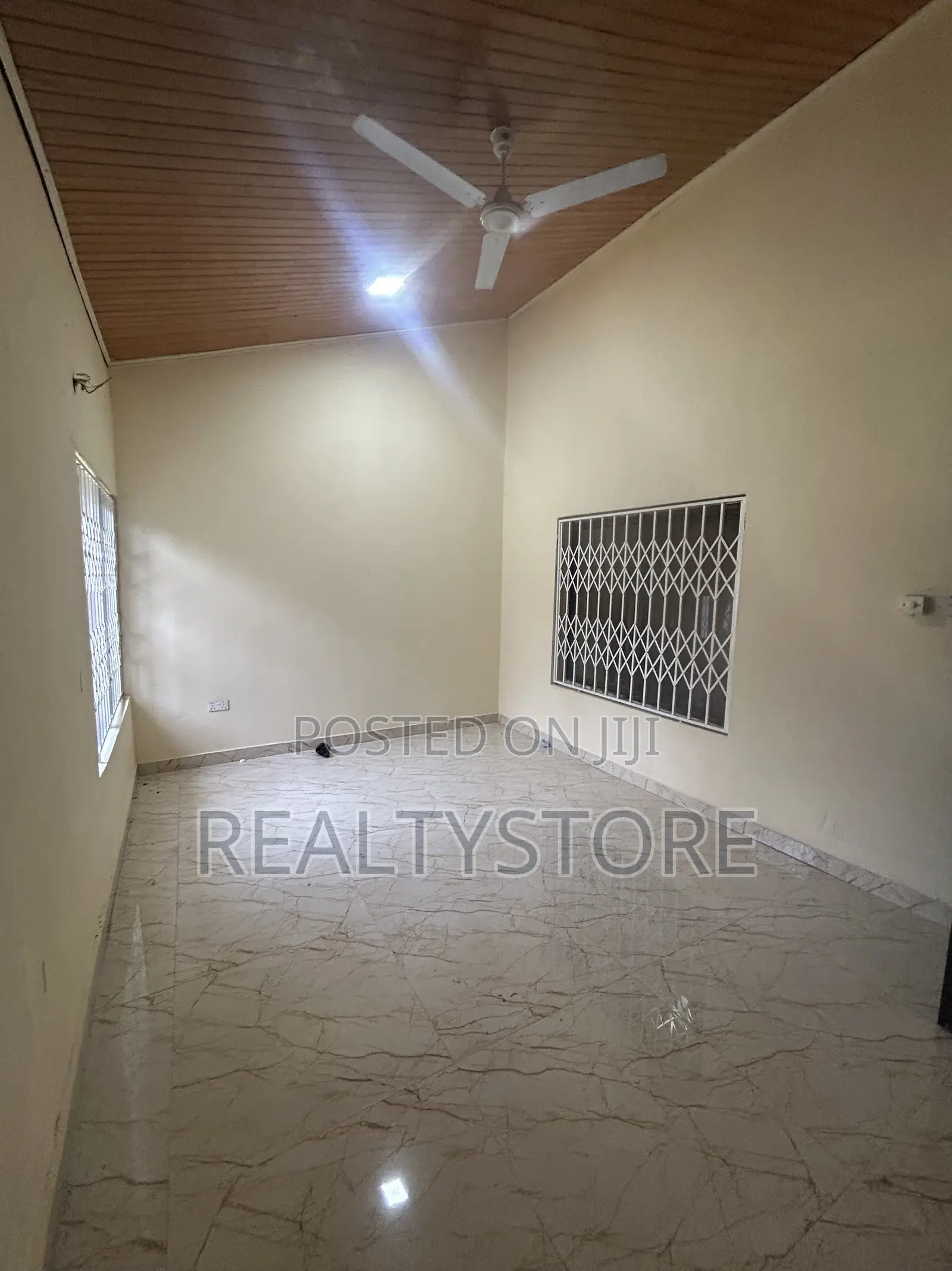 5bdrm House in Ashongman Estate, Accra Metropolitan for rent