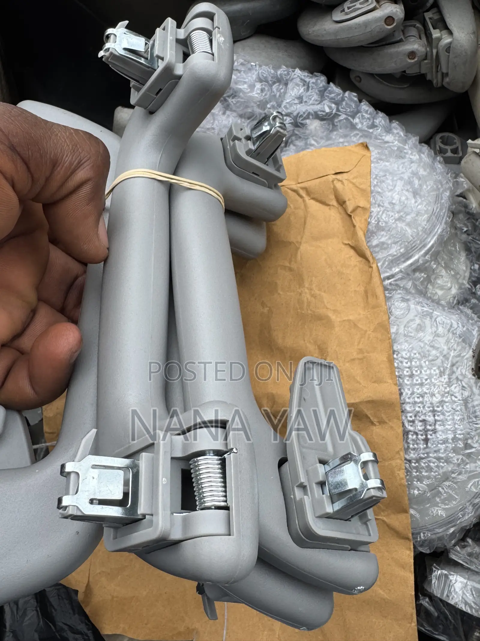 Top Ceiling Handles and Inside Light Plug for All Cars