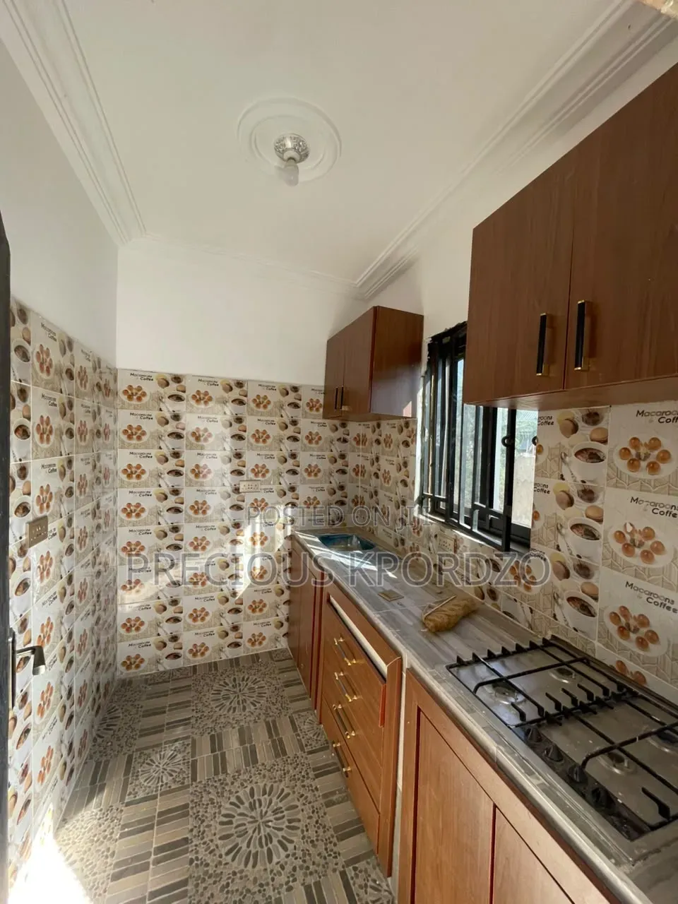 1bdrm Apartment in New Lgn Adenta for rent