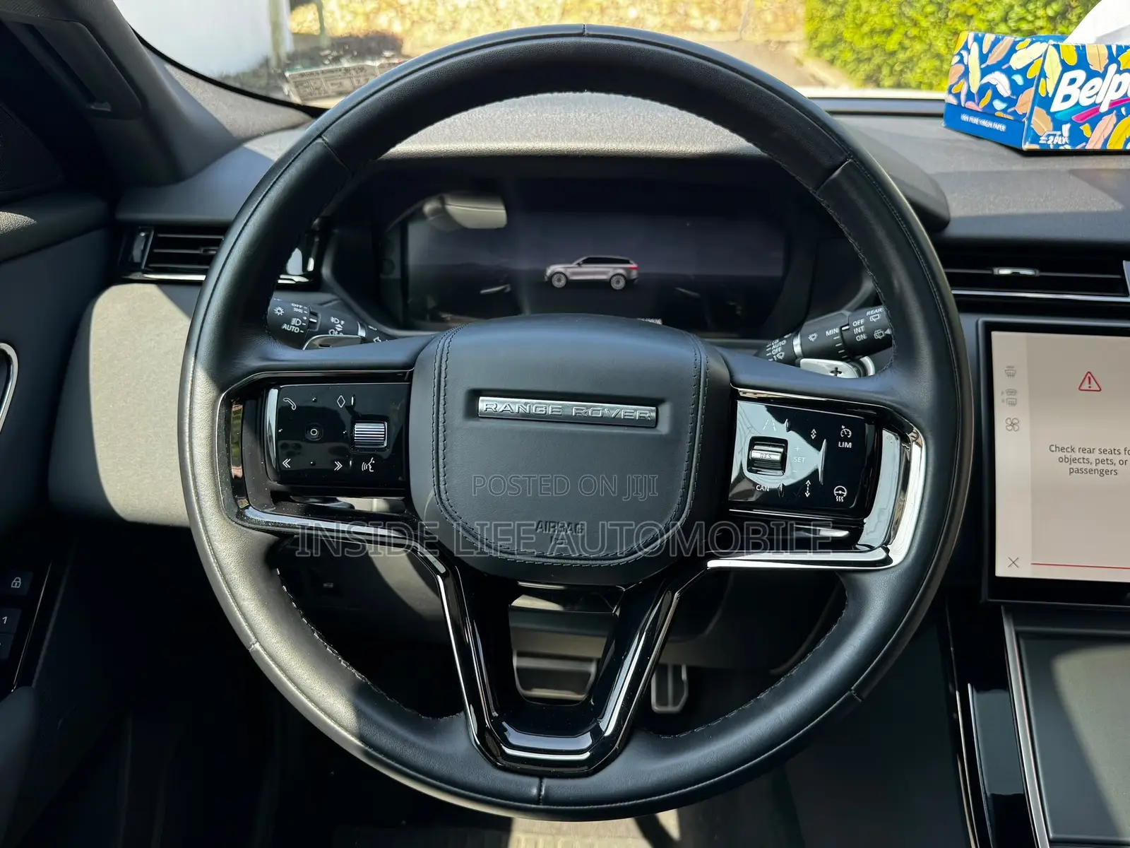 Land Rover Range Rover Velar 2025 White