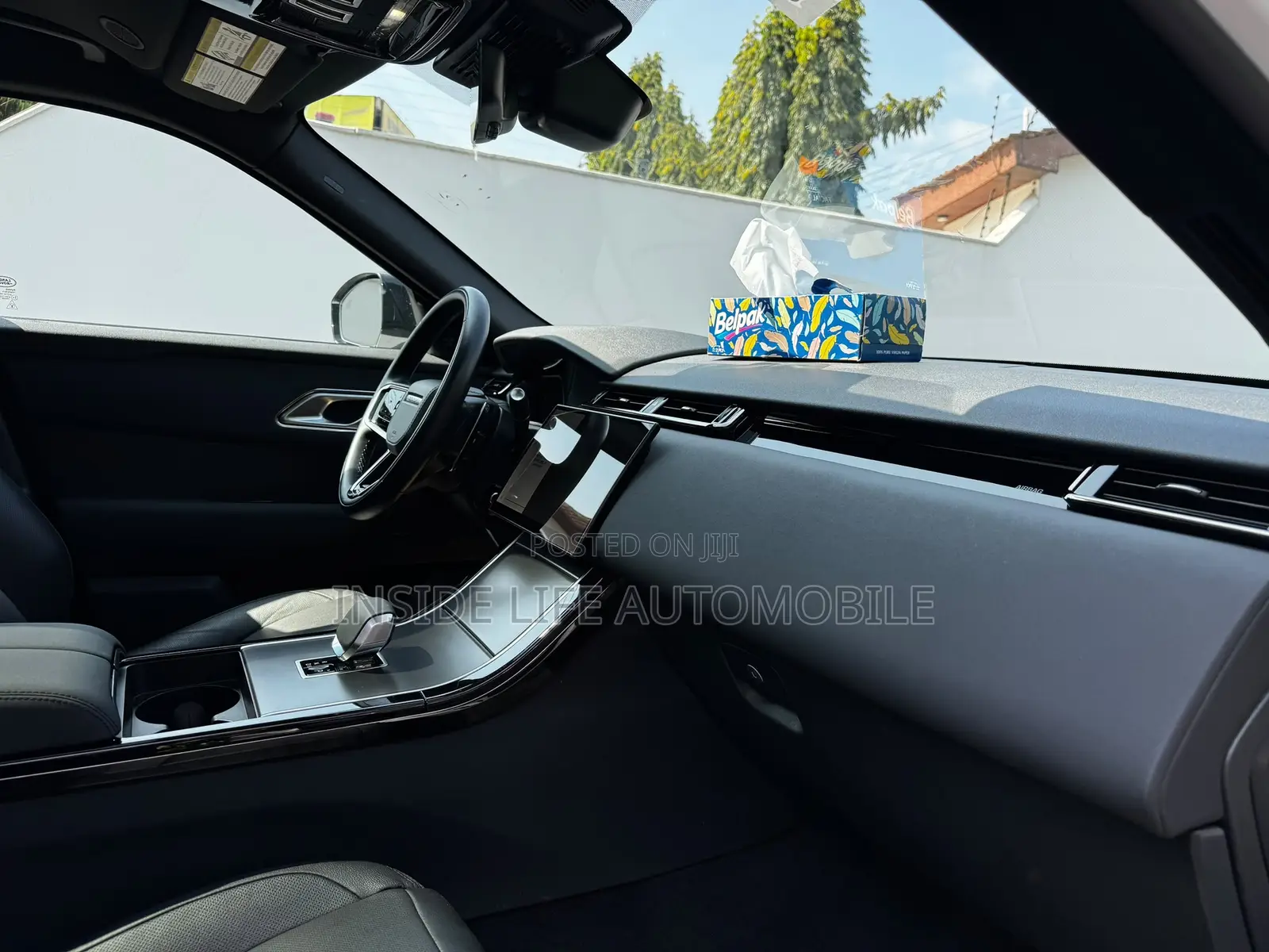 Land Rover Range Rover Velar 2025 White