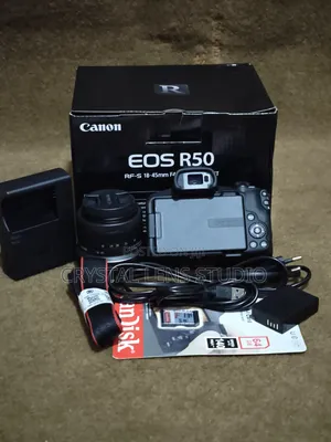 Canon R50 With 18-45mm Lens and Accessories