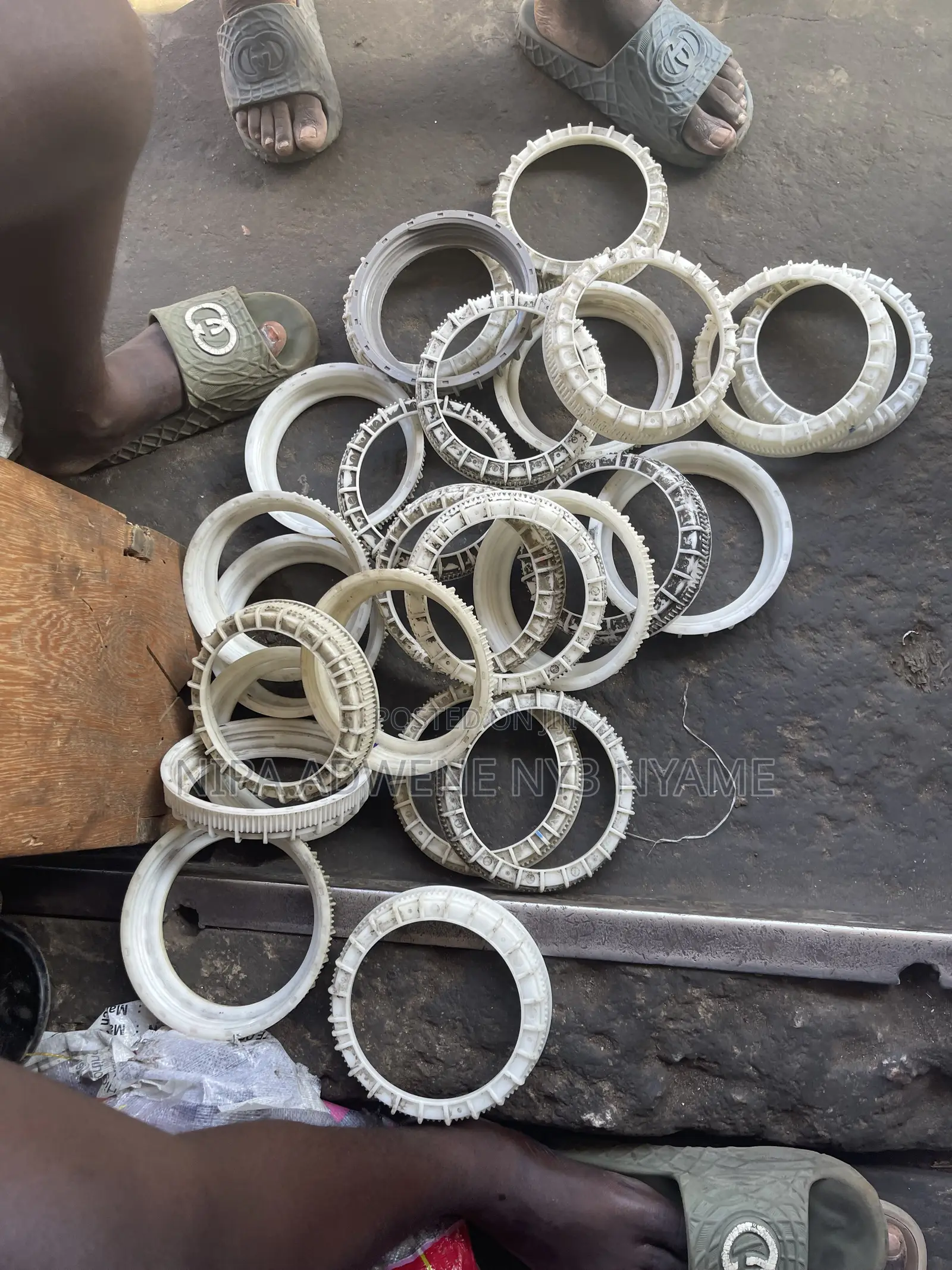 Used Fuel Pump Locking Rings