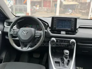 Toyota RAV4 LE FWD 2020 Gray