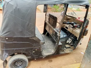 Bajaj RE 2024 Black