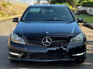 Mercedes-Benz C300 Luxury 4Matic Sedan AWD (3.5L 6cyl 7A) 2014 Black