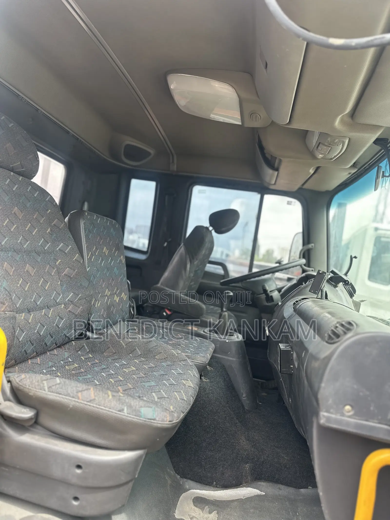 2004 Hyundai Gold Super