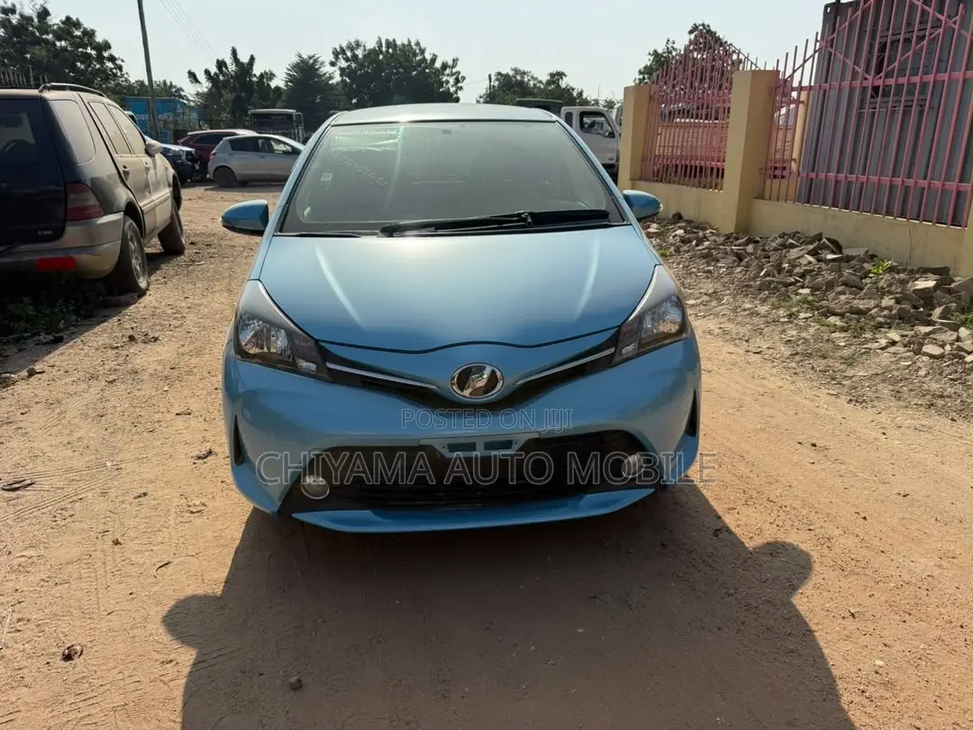 Toyota Vitz 2015 Blue
