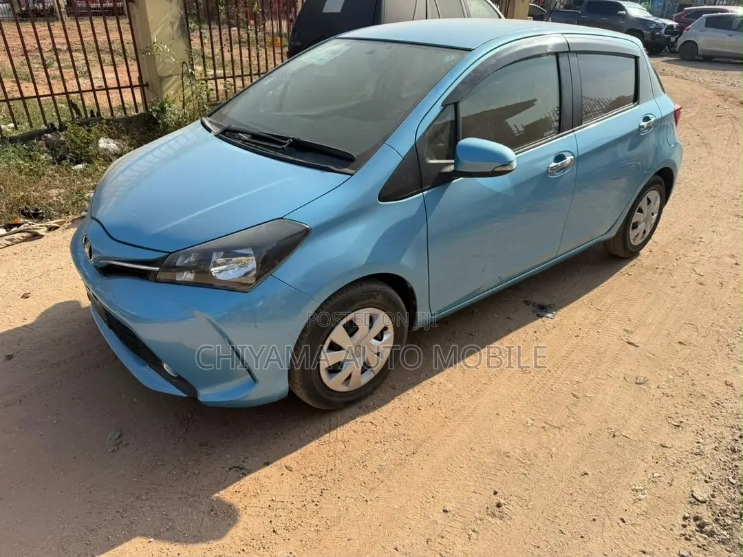 Toyota Vitz 2015 Blue