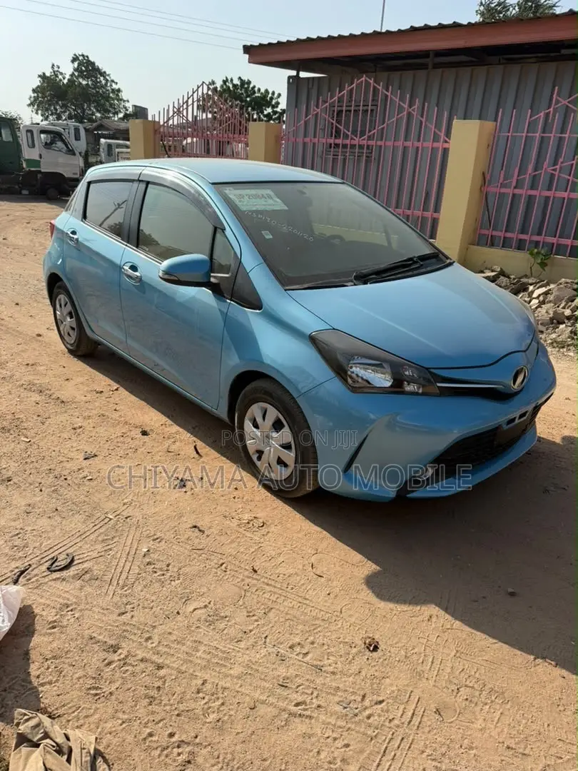 Toyota Vitz 2015 Blue