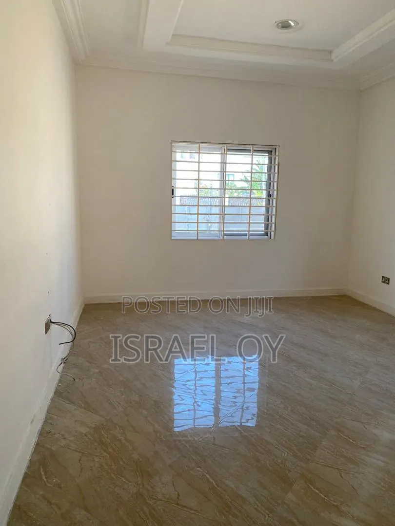 3bdrm House in Caterpillar Junction, Accra Metropolitan for rent