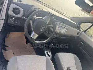 Toyota Vitz 2013 Gray