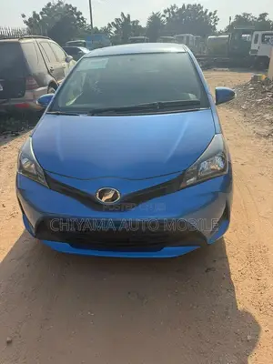 Toyota Vitz 1.3 FWD 3dr 2014 Blue