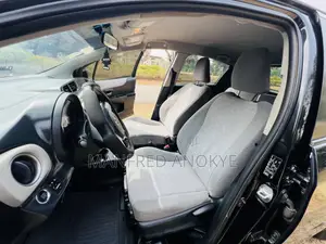 Toyota Vitz 2013 Gray