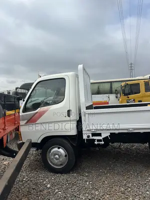2004 Hyundai Gold