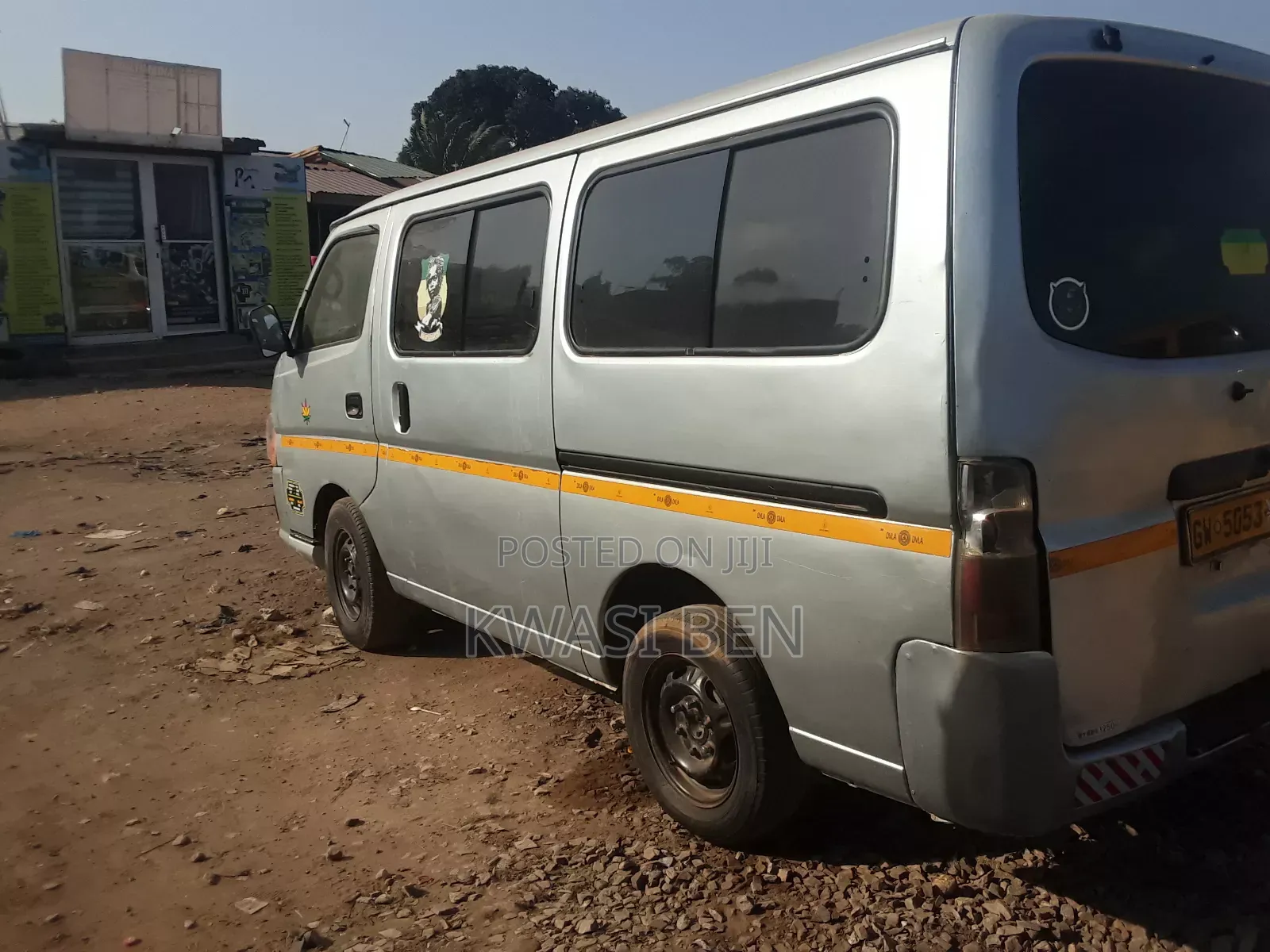 Nissan Caravan (Urvan) 2006 Grey