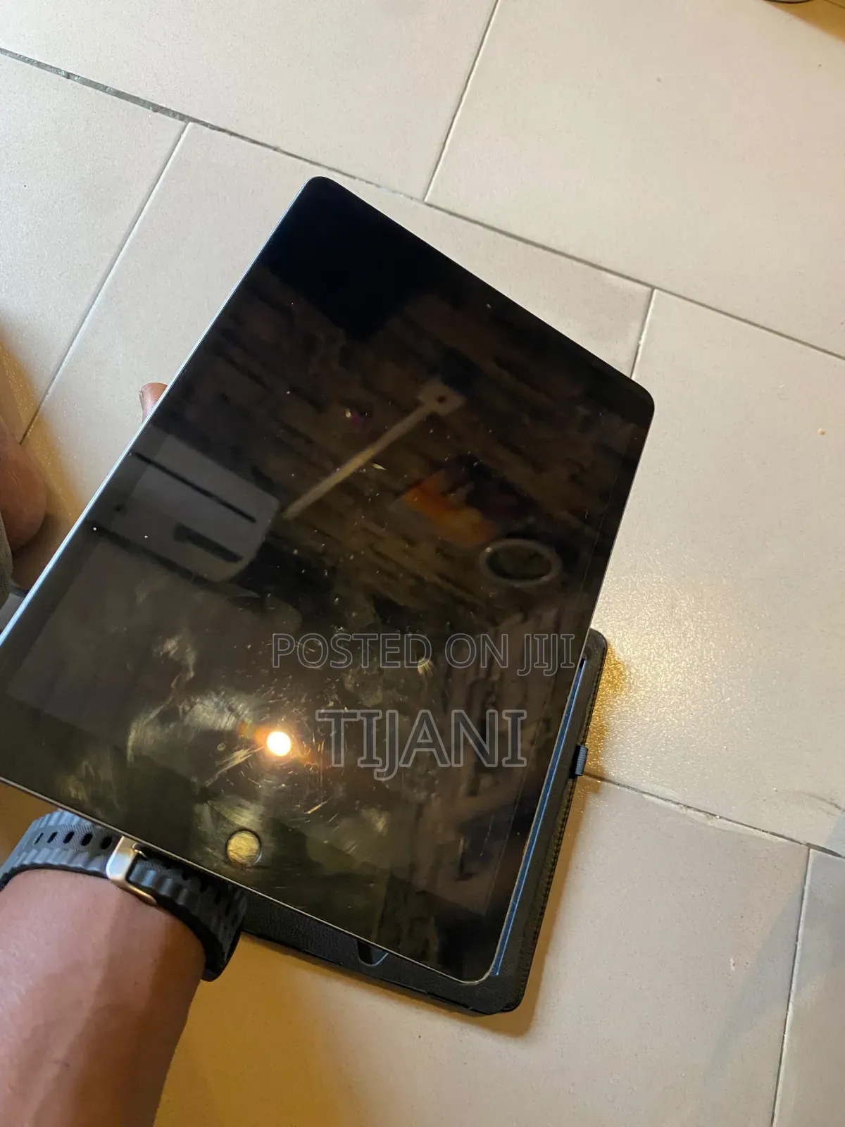 Apple iPad 10.2 (2020) 32 GB Gray