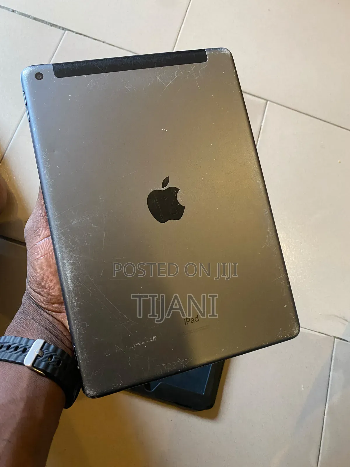 Apple iPad 10.2 (2020) 32 GB Gray
