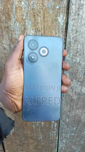 Infinix Smart 8 64 GB Black