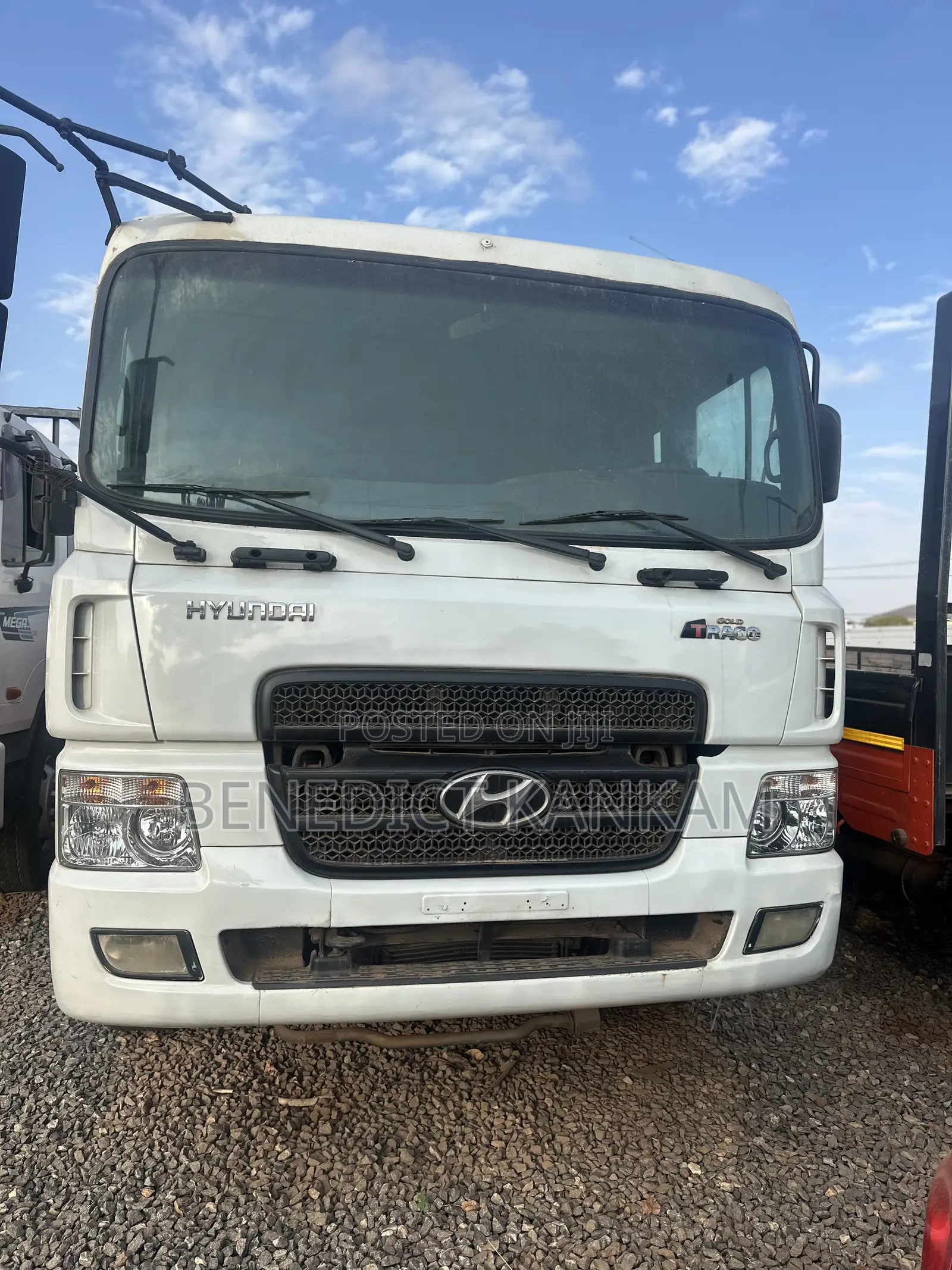 2013 Hyundai Trago Gold