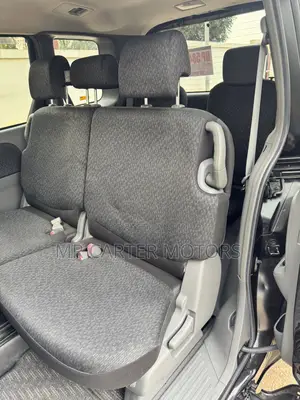 Toyota Sienta 1.5 AWD 2013 Black