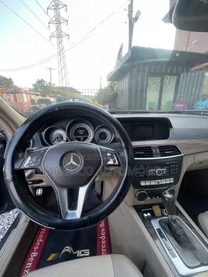 Mercedes-Benz C250 2014 Black