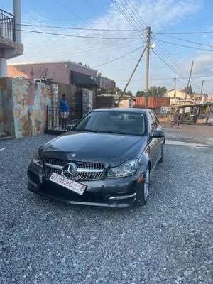 Mercedes-Benz C250 2014 Black