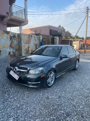 Mercedes-Benz C250 2014 Black
