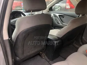 Hyundai Elantra GLS Sedan FWD (1.8L 4cyl 6A) 2013 Gray