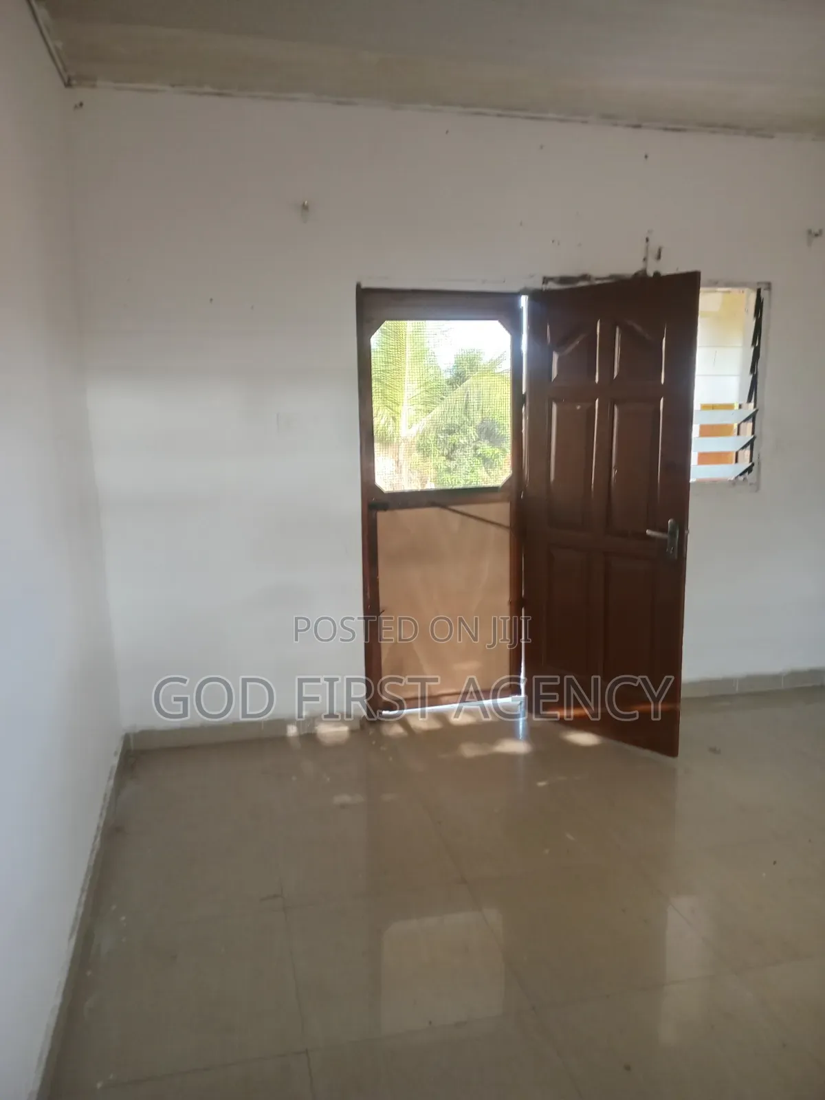 1bdrm Apartment in Tabora, Nyanmekye for rent