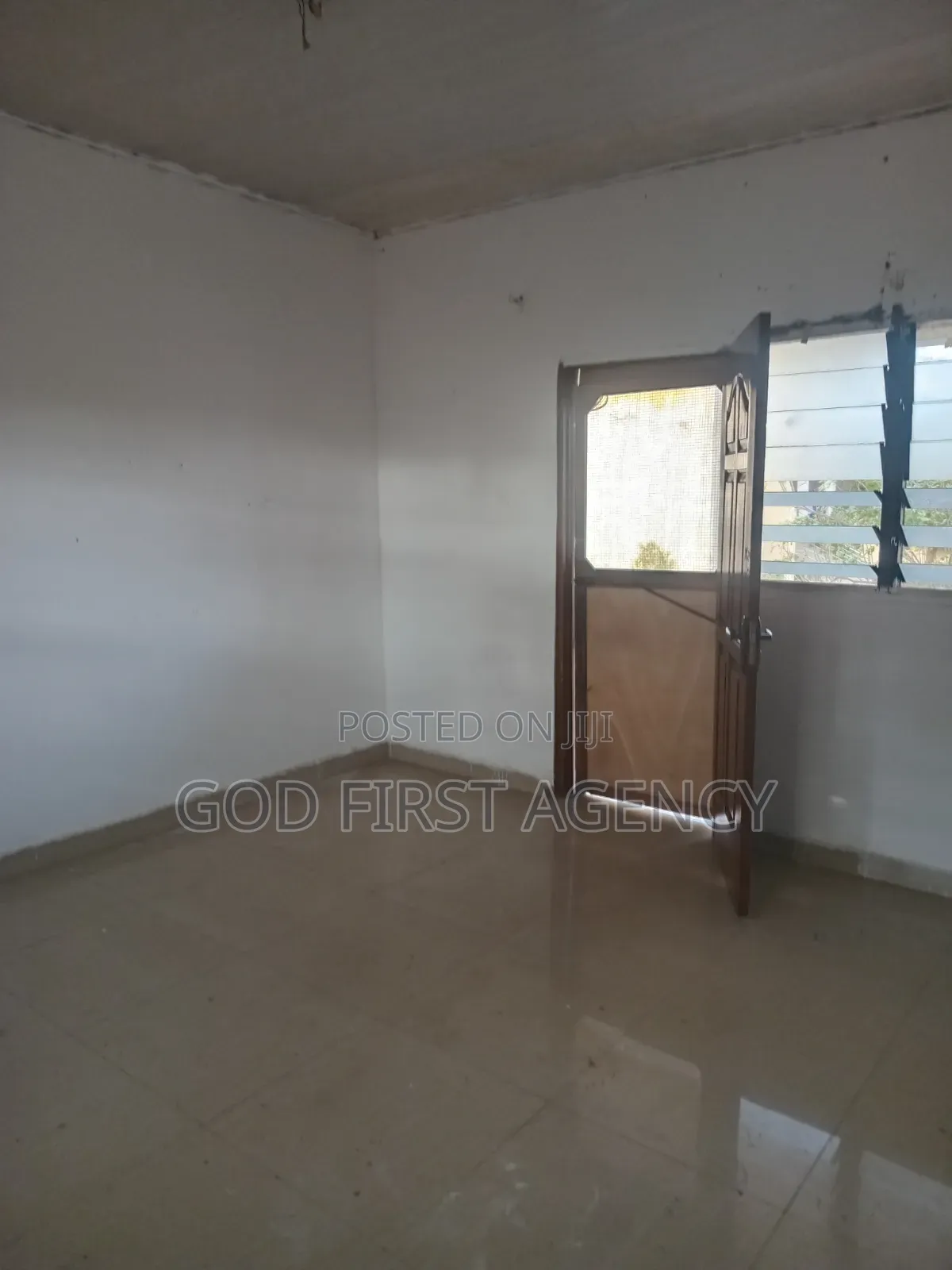 1bdrm Apartment in Tabora, Nyanmekye for rent