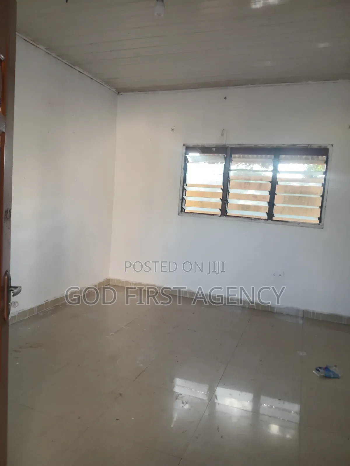 1bdrm Apartment in Tabora, Nyanmekye for rent