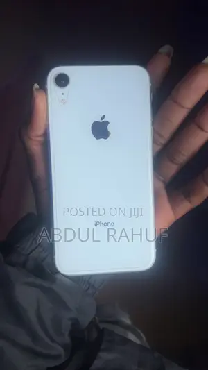 Apple iPhone XR 64 GB White
