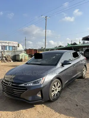 Hyundai Elantra Limited 2020 Gray