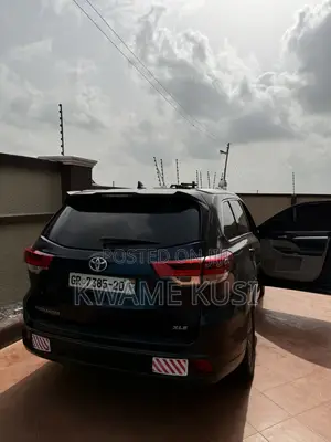 Toyota Highlander XLE V6 4x4 (3.5L 6cyl 6A) 2016 Blue