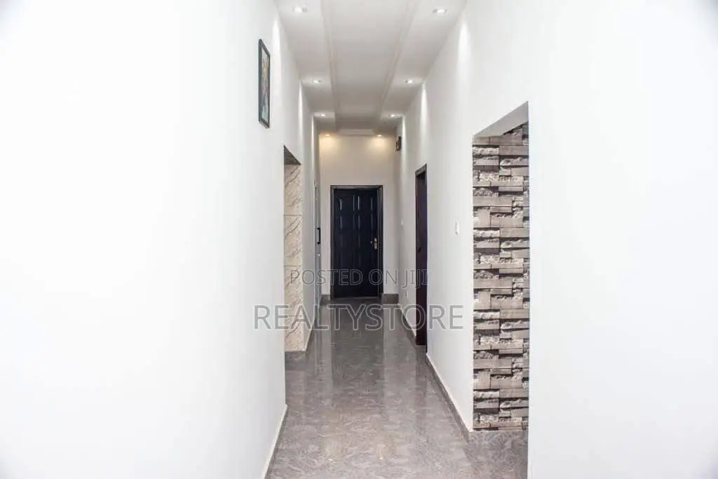 3bdrm House in Cozy ~ Home, Accra Metropolitan for sale