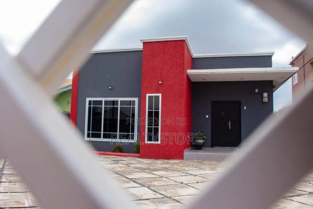 3bdrm House in Cozy ~ Home, Accra Metropolitan for sale