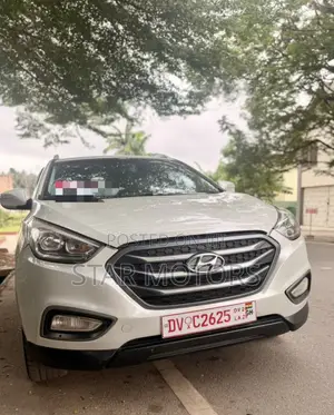 Hyundai Tucson 2015 Off white