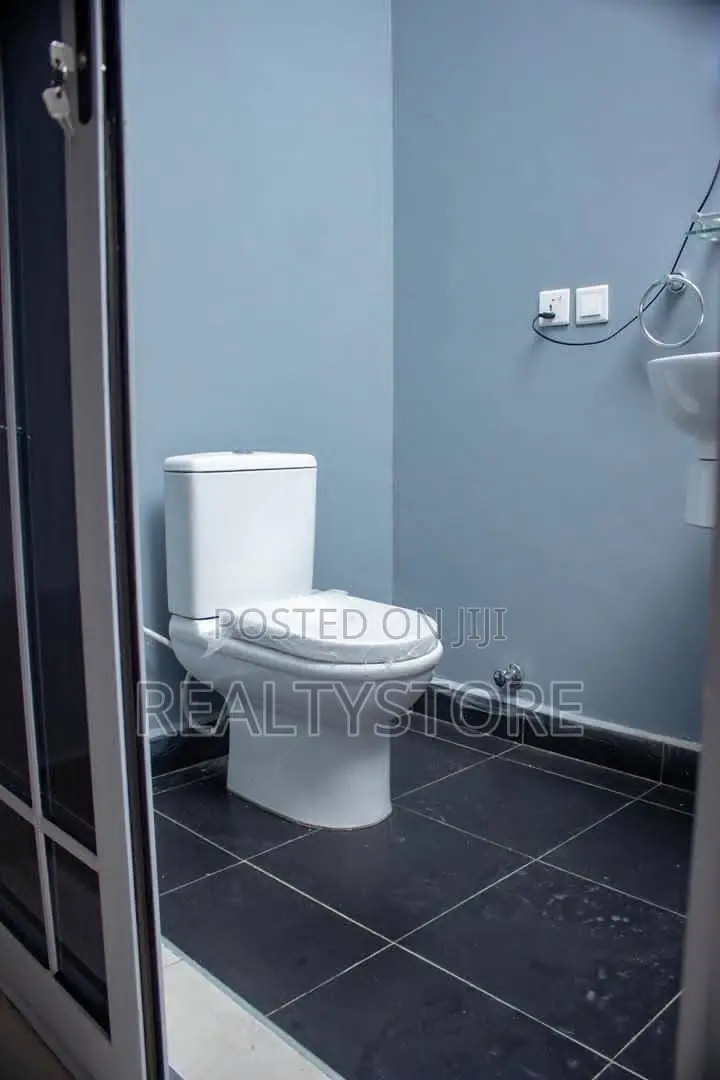 3bdrm House in Cozy ~ Home, Accra Metropolitan for sale