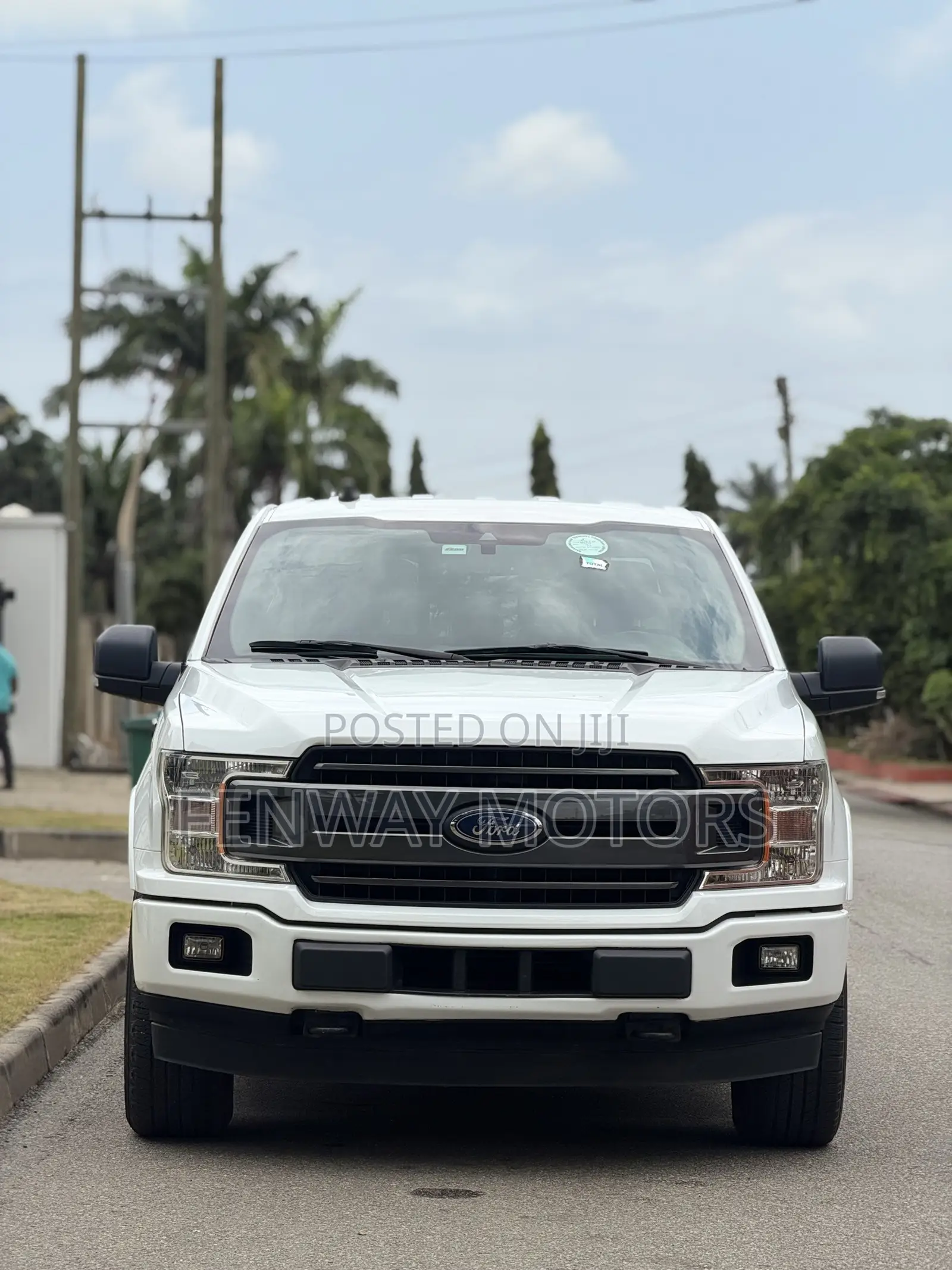 Ford F-150 XLT 4x4 SuperCab Styleside 6.5 ft. box 145 in. WB 2019 White