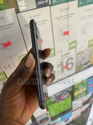 Apple iPhone 11 64 GB Black