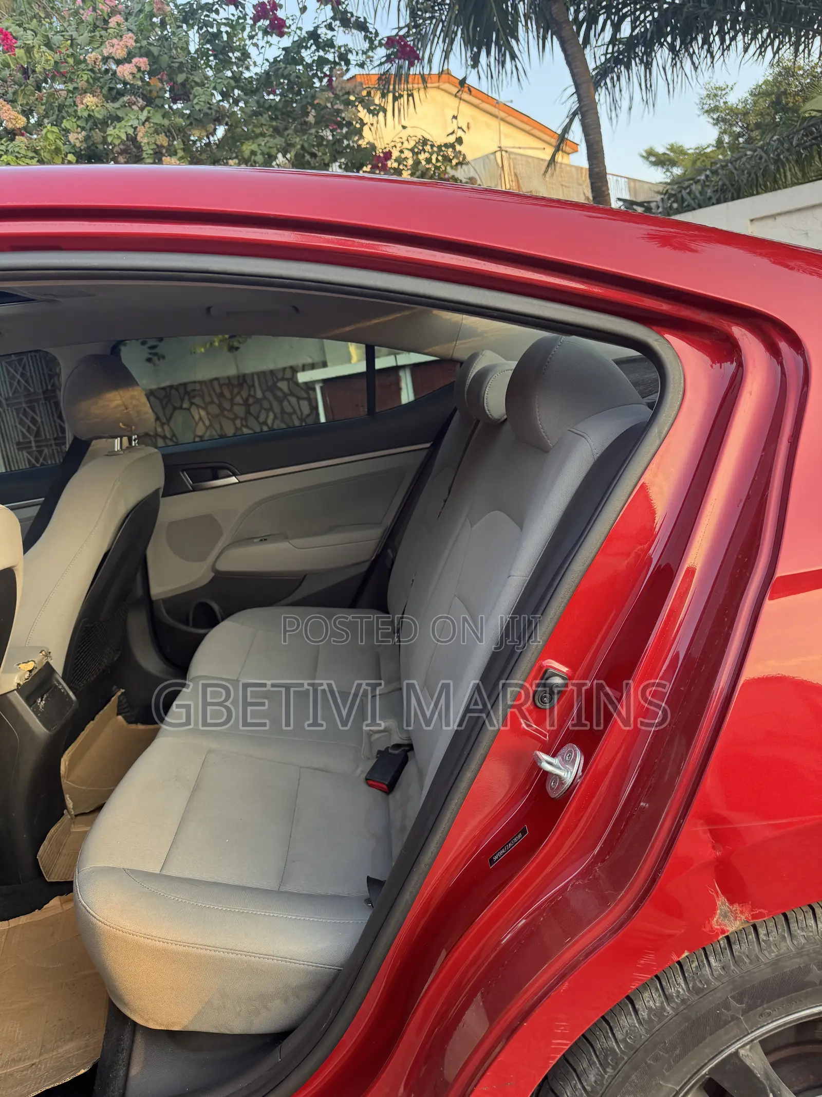 Hyundai Elantra 2018 Red