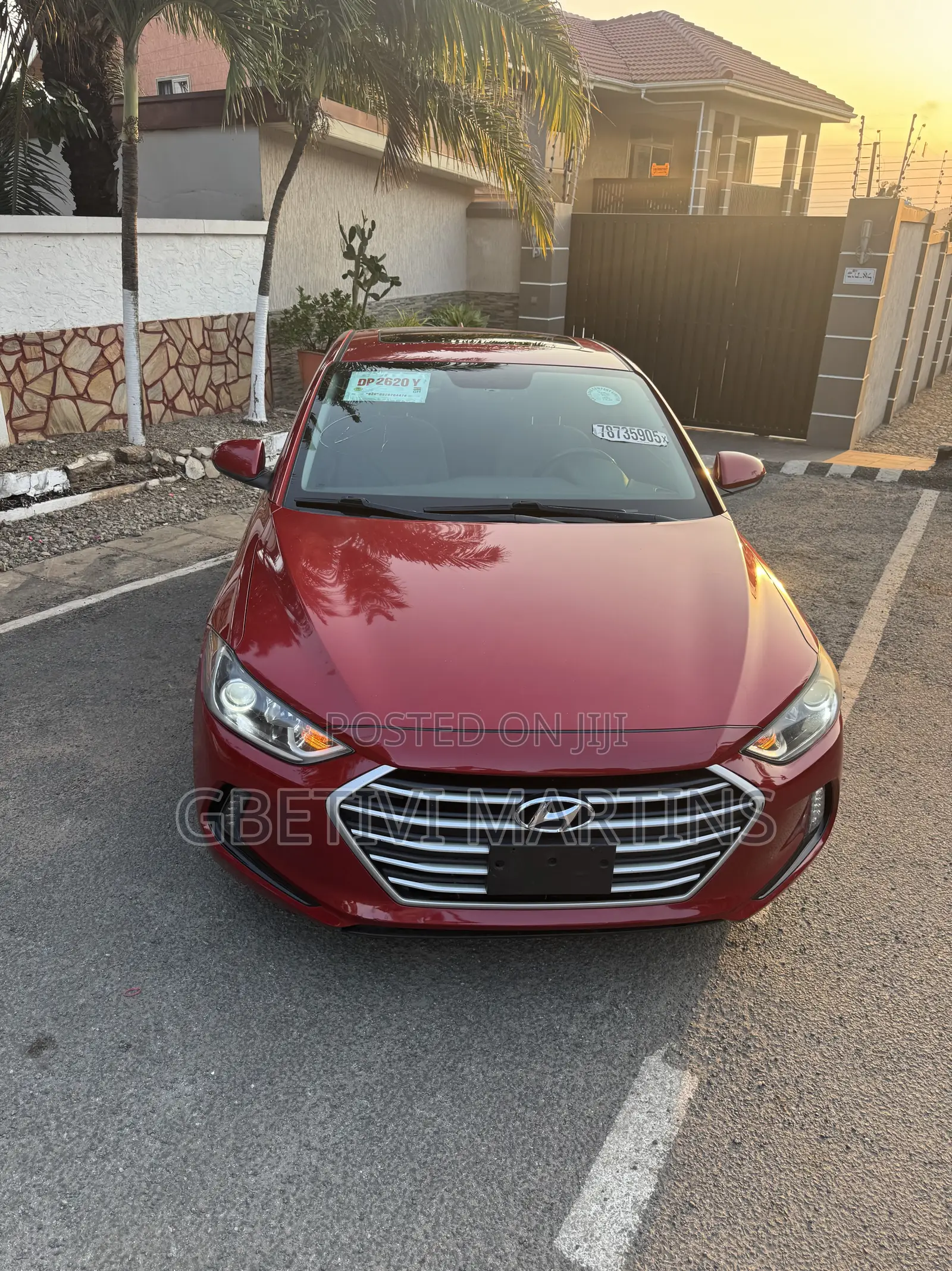 Hyundai Elantra 2018 Red