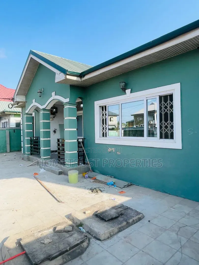 4bdrm House in Kwabenya Franco for rent