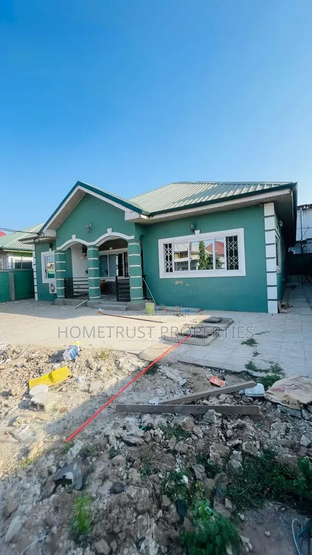 4bdrm House in Kwabenya Franco for rent