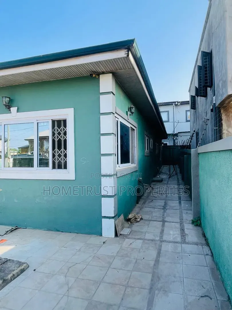 4bdrm House in Kwabenya Franco for rent