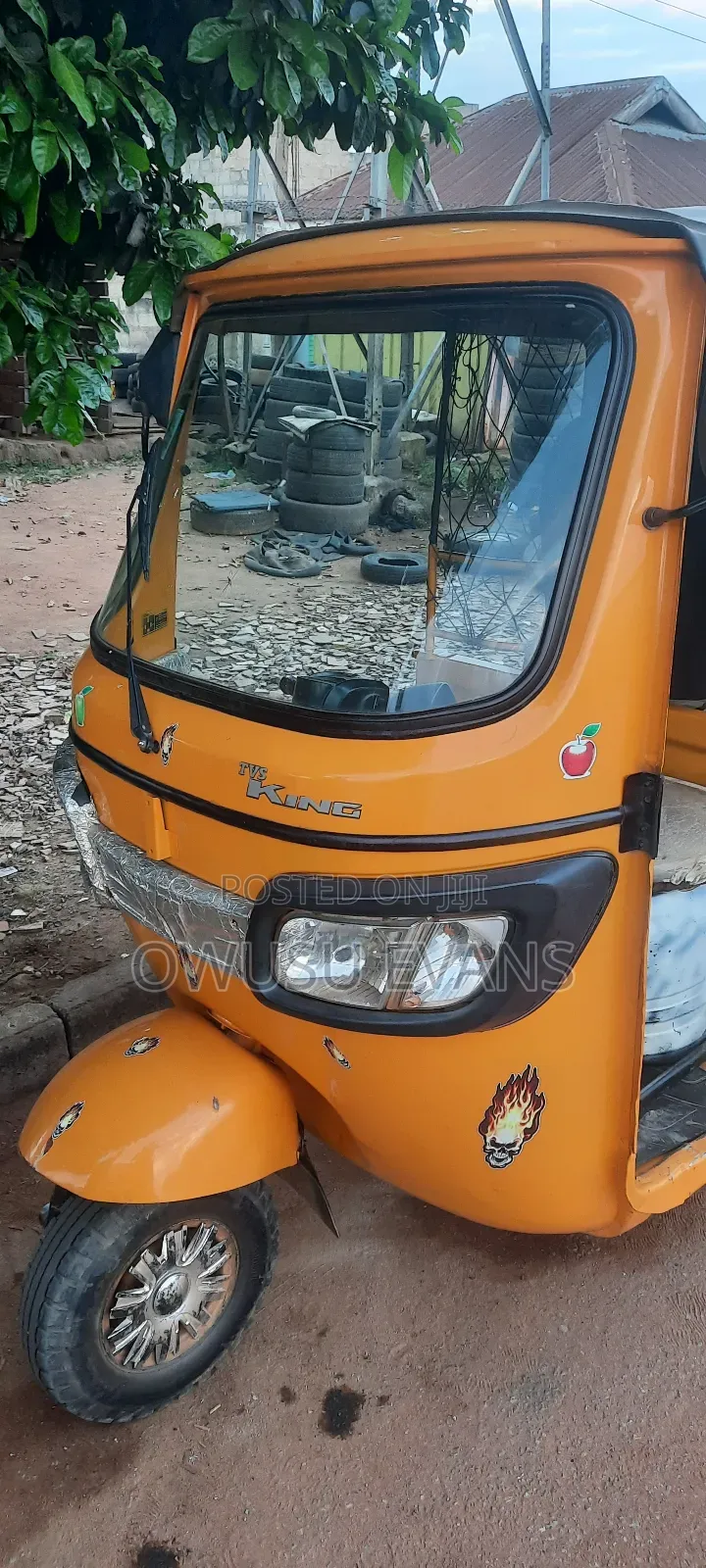 TVS King Deluxe Plus iTouch Start 2020 Yellow