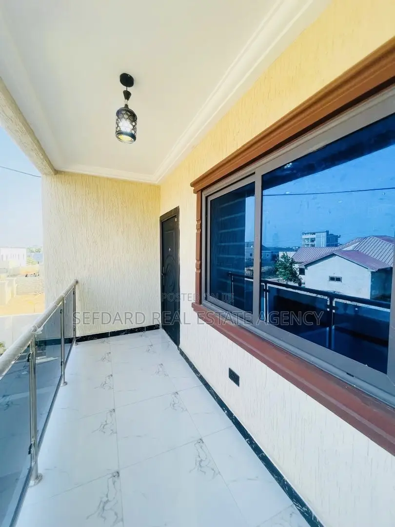 3bdrm House in Sefdard Properties, Kwabenya for sale