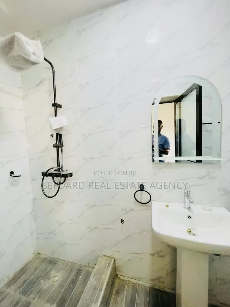 3bdrm House in Sefdard Properties, Kwabenya for sale